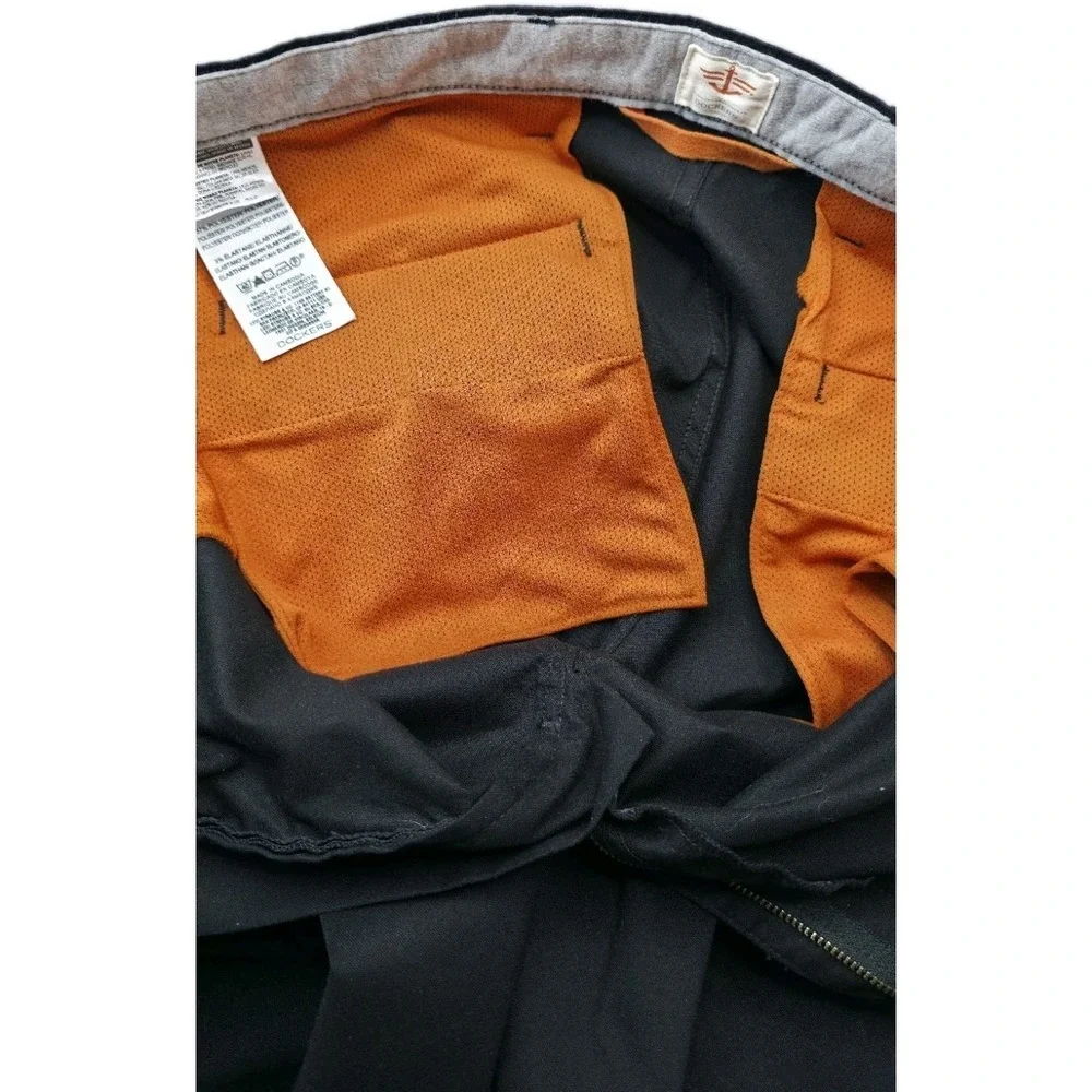 Dockers Alpha Khaki Chino Pants Men's 30x30 Charcoal Gray Smart 360 Flex Stretch